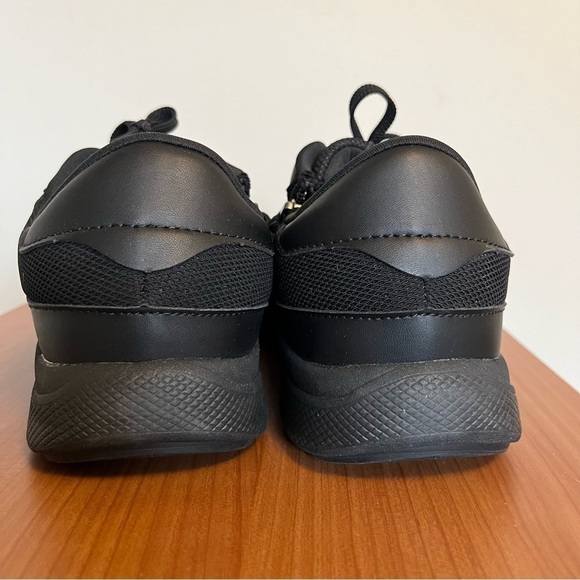 Friendly Voyage Shoes - Black Lace Up And Zipper Sneakers Men’s size 8 Women’s 9 - Picture 4 of 7